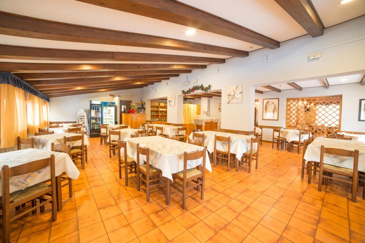 Hotel Appennino Fiumalbo Eksteriør billede